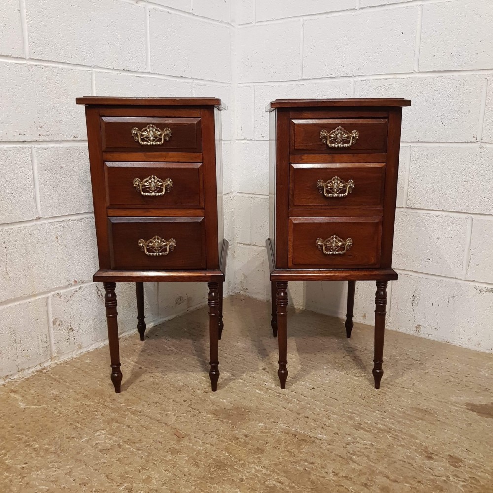 ANTIQUE PAIR LATE VICTORIAN MAHOGANY BEDSIDE CHESTS OF DRAWERS C1890 View VI