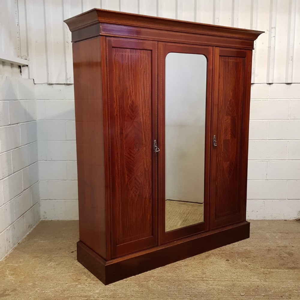 ANTIQUE EDWARDIAN INLAID MAHOGANY SMALL TRIPLE WARDROBE COMPACTUM C1900 View III