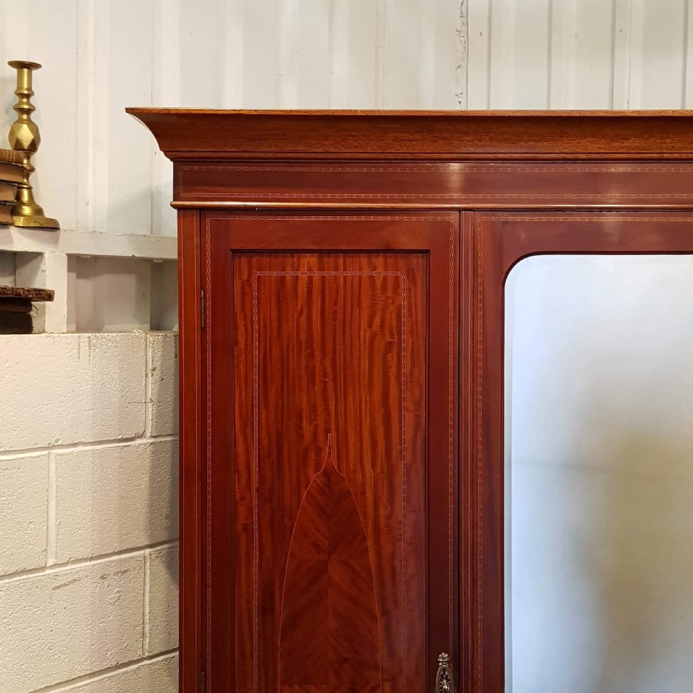ANTIQUE EDWARDIAN INLAID MAHOGANY SMALL TRIPLE WARDROBE COMPACTUM C1900 View IV