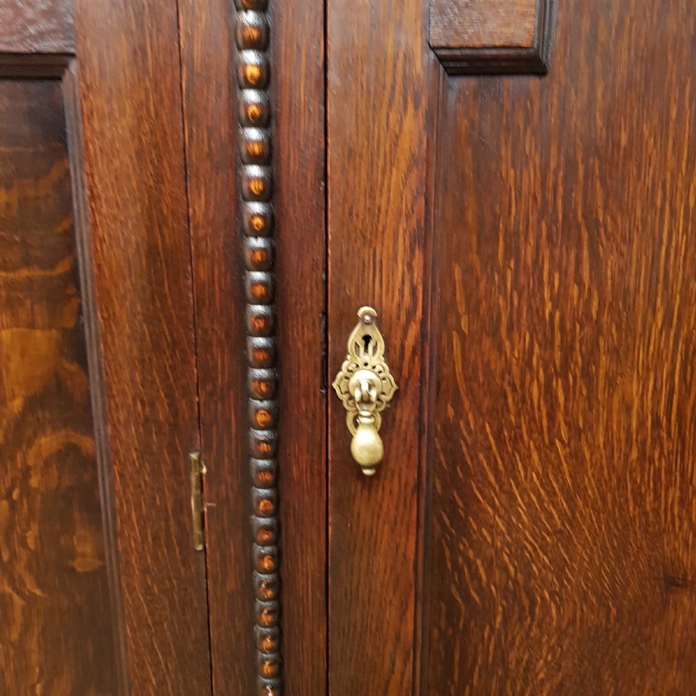 ANTIQUE EDWARDIAN OAK TRIPLE WARDROBE C1900 View III