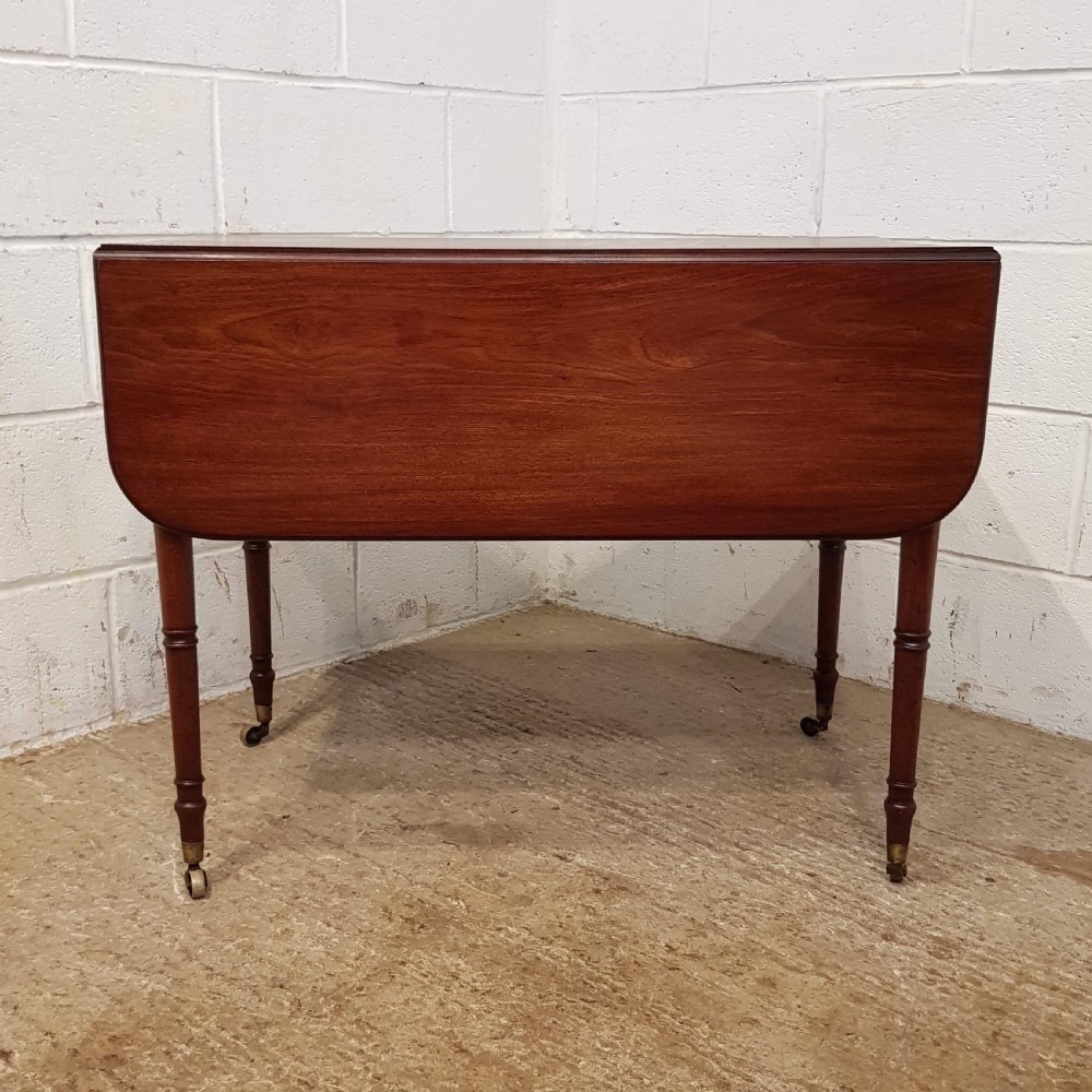 ANTIQUE REGENCY MAHOGANY PEMBROKE TABLE C1820 View III