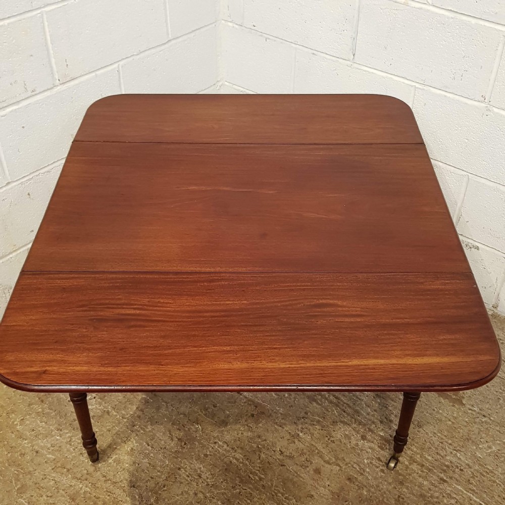 ANTIQUE REGENCY MAHOGANY PEMBROKE TABLE C1820 View V