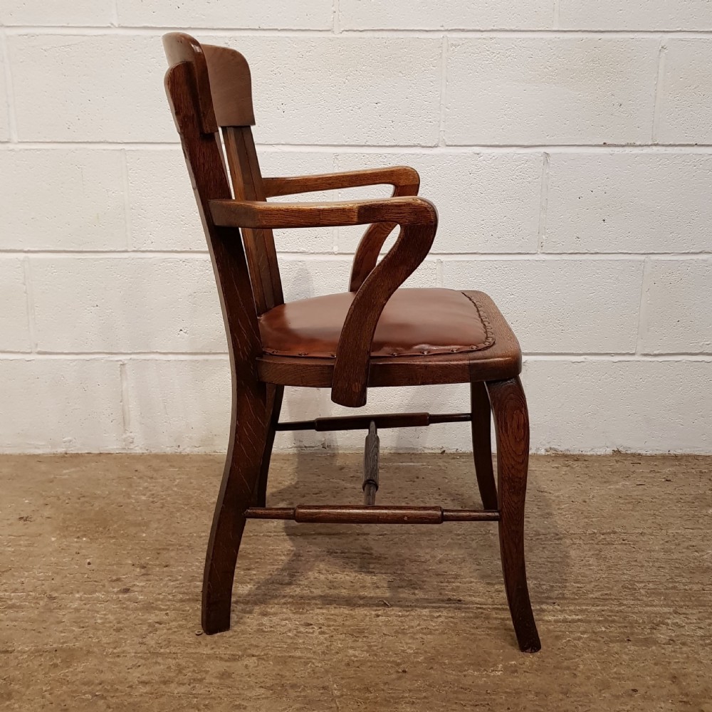 ANTIQUE EDW@RDIAN OAK DESK CHAIR C1900 View II