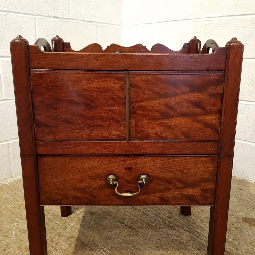 ANTIQUE GEORGIAN PERIOD MAHOGA Y NIGHT STAND C1780 View VII