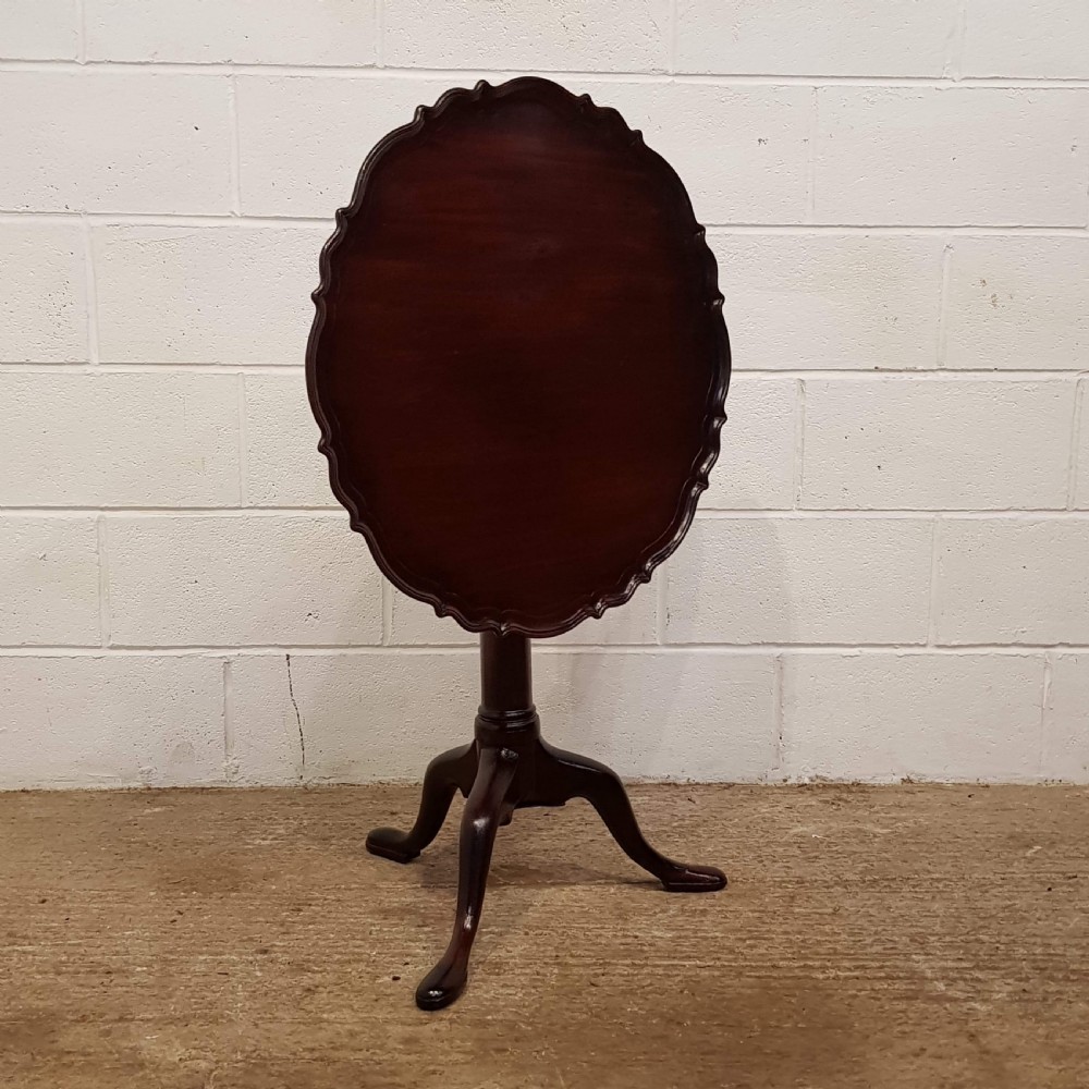 ANTIQUE REGENCY MAHOGANY TILT TOP TRIPOD TABLE C1820 View II