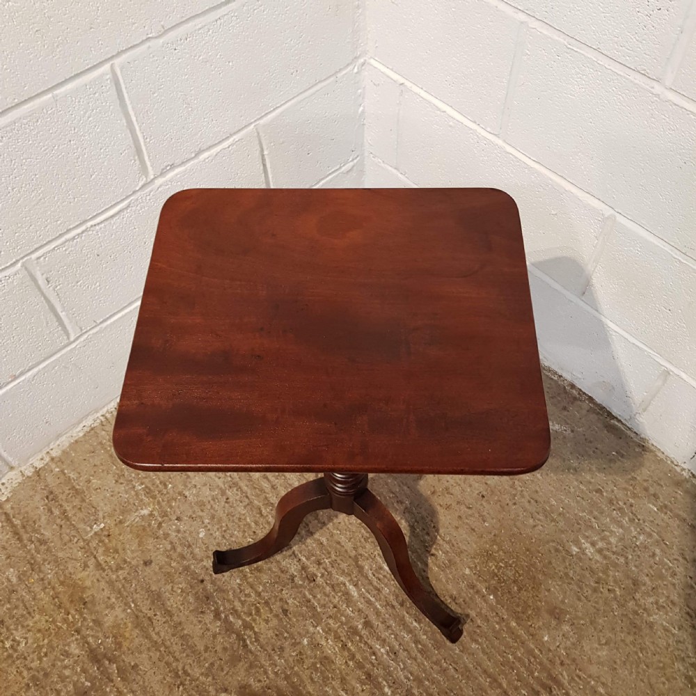 ANTIQUE REGENCY MAHOGANY TILT TOP OCCASIONAL TABLE C1820 View II