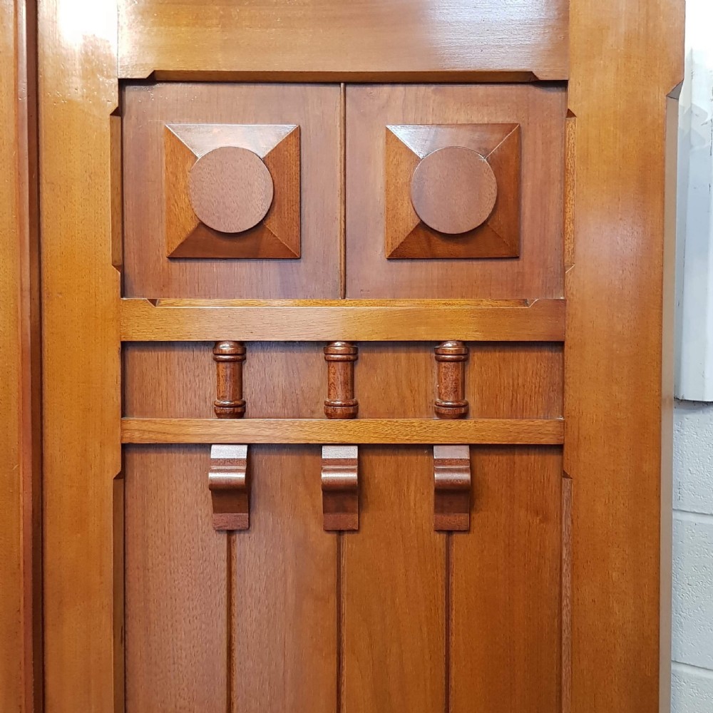 ANTIQUE ARTS & CRAFTS WALNUT TRIPLE WARDROBE COMPACTUM C1890 View IV