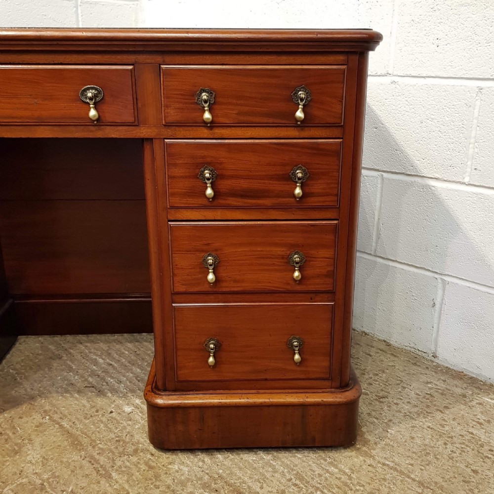 ANTIQUE VICTORIAN MAHOGANY PEDESTAL DESK C1880 View VI