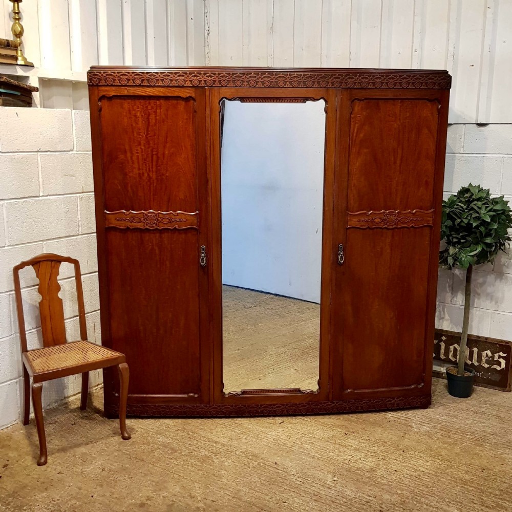 ANTIQUE EDWARDIAN MAHOGANY BOW FRONT TRIPLE WARDROBE C1900