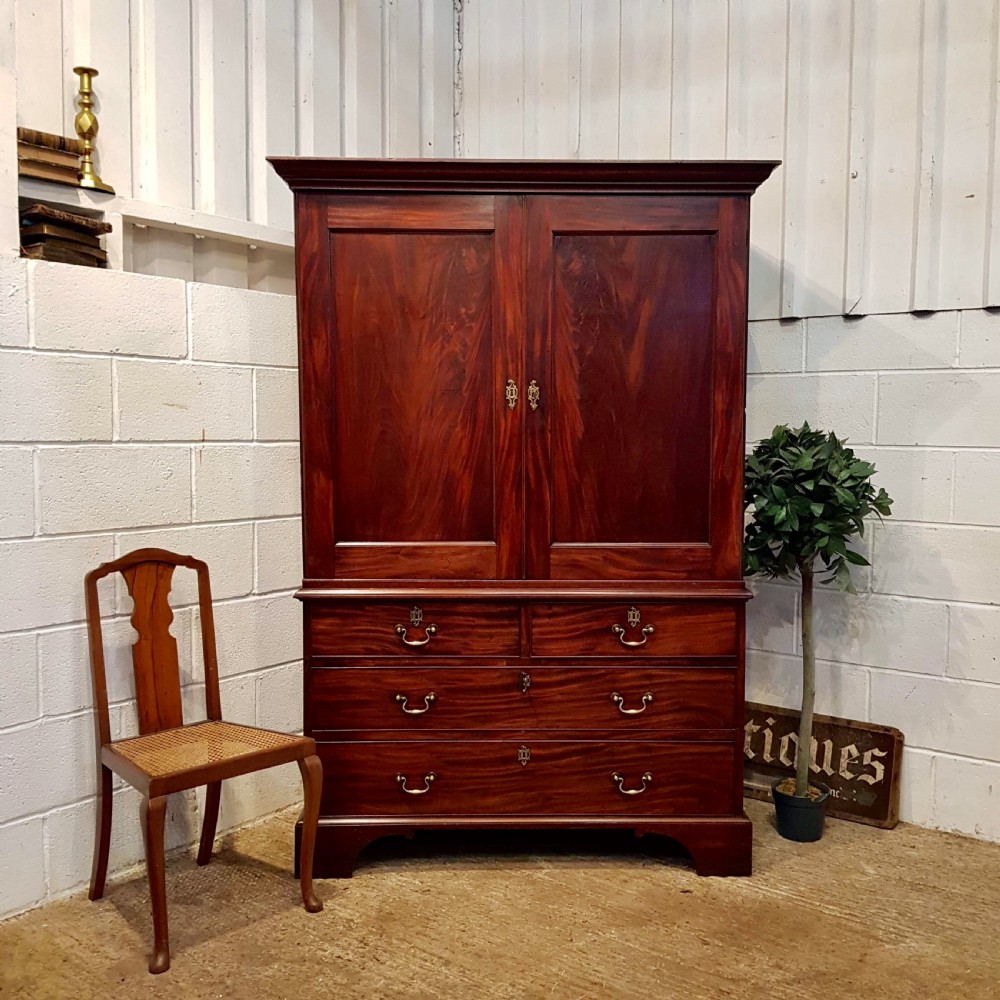 ANTIQUE GEORGIAN PERIOD MAHOGANY CLOTHES PRESS C1780