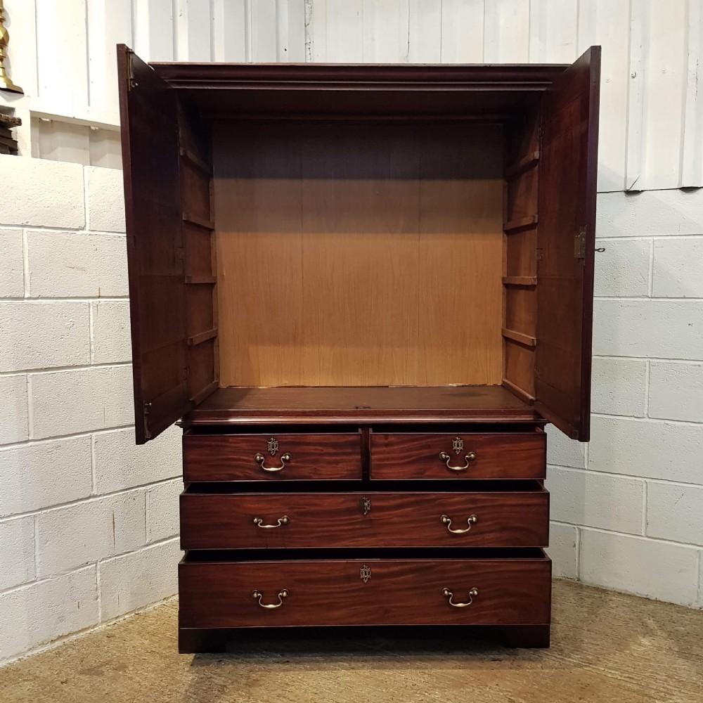 ANTIQUE GEORGIAN PERIOD MAHOGANY CLOTHES PRESS C1780 View VI