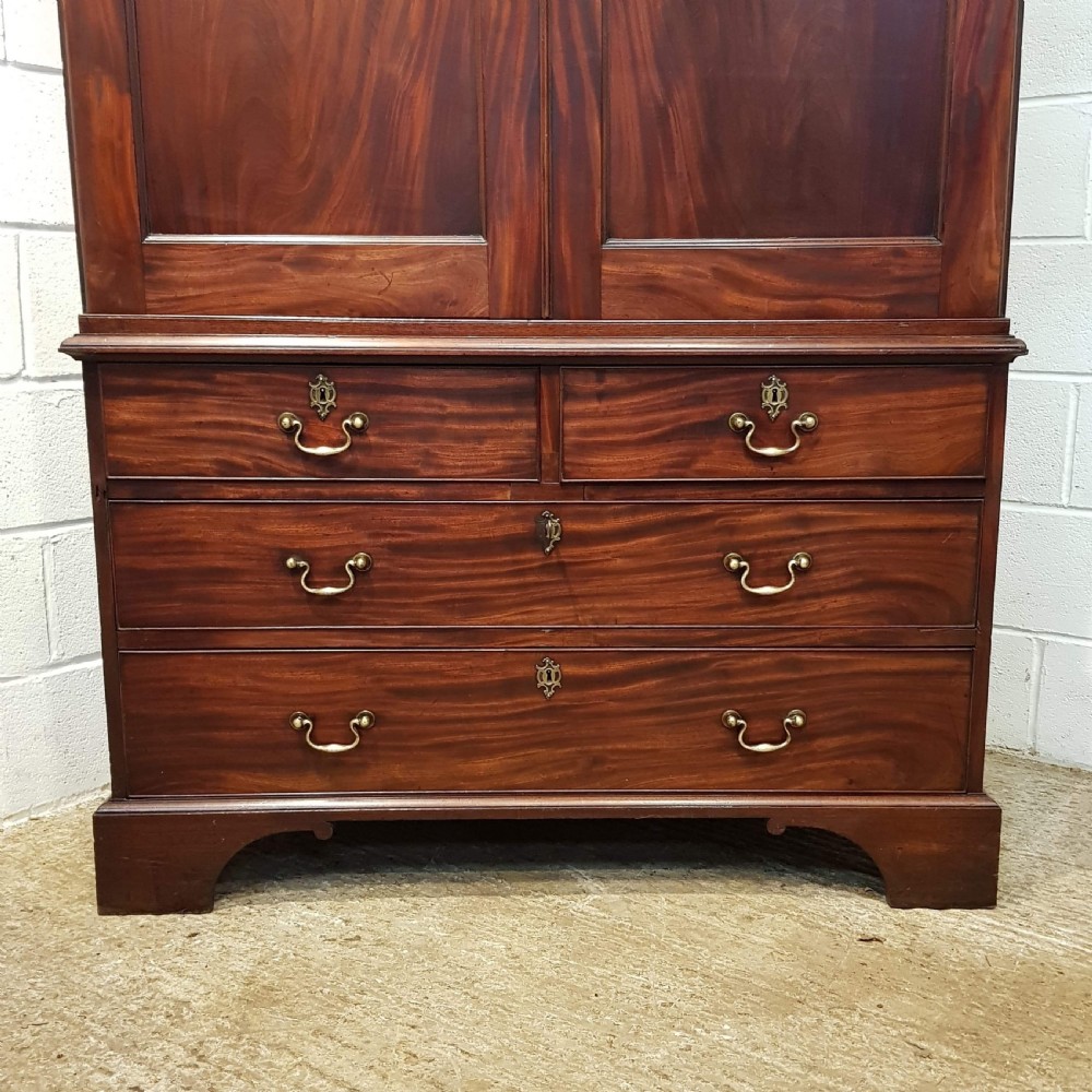 ANTIQUE GEORGIAN PERIOD MAHOGANY CLOTHES PRESS C1780 View VIII