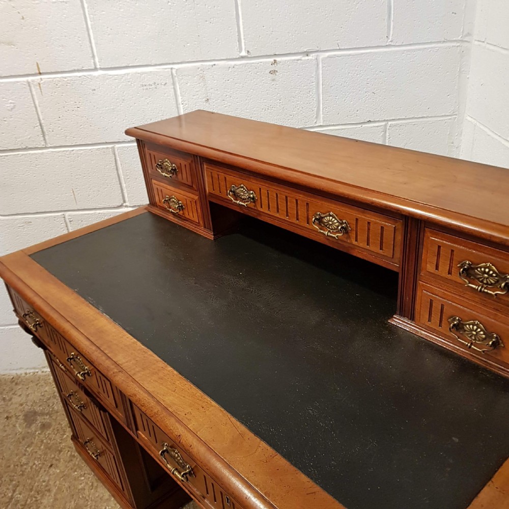 ANTIQUE LATE VICTORIAN WALNUT TWIN PEDESTAL DESK C1890 View III