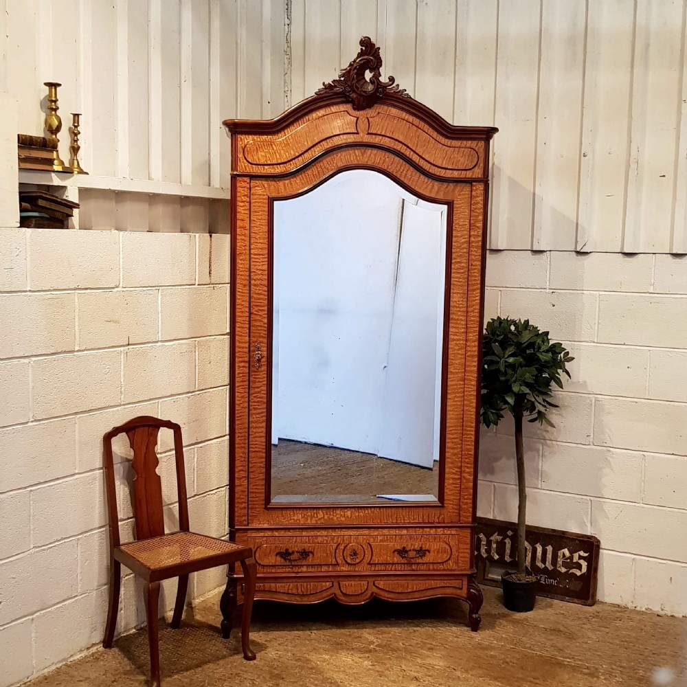 SUPERB ANTIQUE 19TH CENTURY MAPLE & MAHOGANY FRENCH ARMOIRE C1880