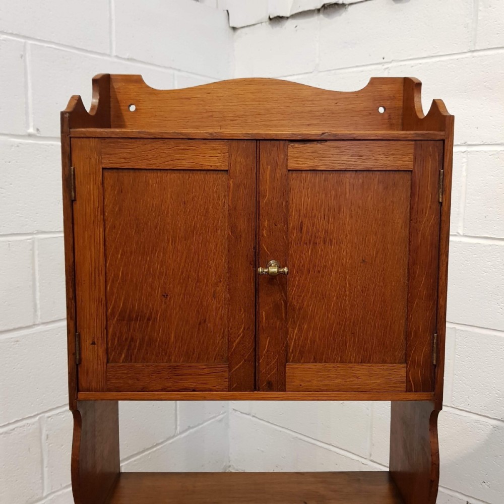 ANTIQUE PAIR ARTS & CRAFTS SMALL OAK OPEN BOOKCASES C1890 View II