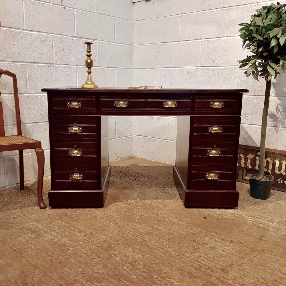 ANTIQUE LATE VICTORIAN MAHOGANY TWIN PEDESTAL DESK C1890