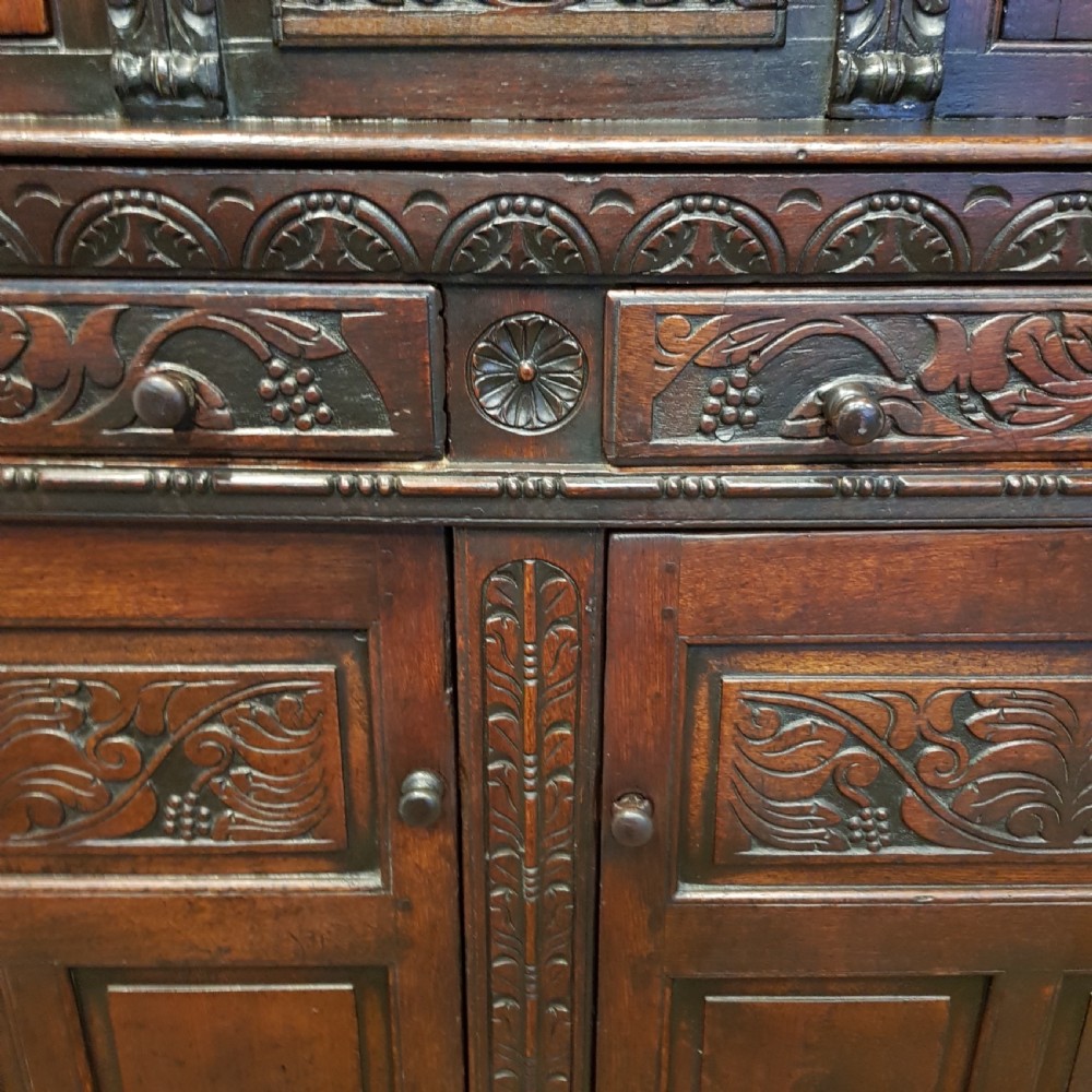 ANTIQUE GEORGIAN PERIOD OAK COURT CUPBOARD C1720-40 View VI