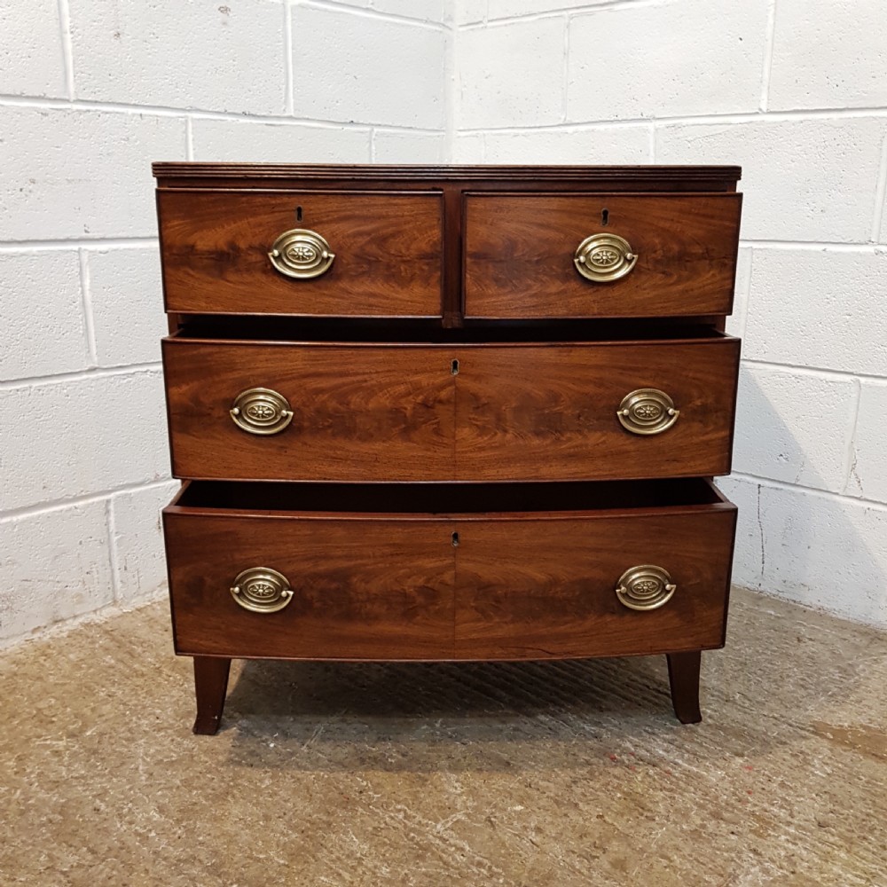 ANTIQUE LATE 18TH CENTURY PERIOD MAHOGANY BOW FRONT DWARF CHEST OF DRAWERS C1780 View VI