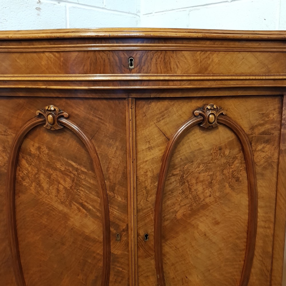 ANTIQUE LATE VICTORIAN BURR WALNUT SERPENTINE SHAPED CHIFFONIER C1890 View II