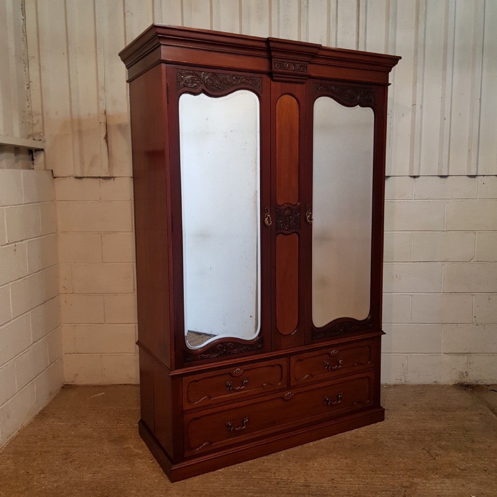 ANTIQUE ART NOUVEAU MAHOGANY DOUBKE WARDROBE C1890 View VII