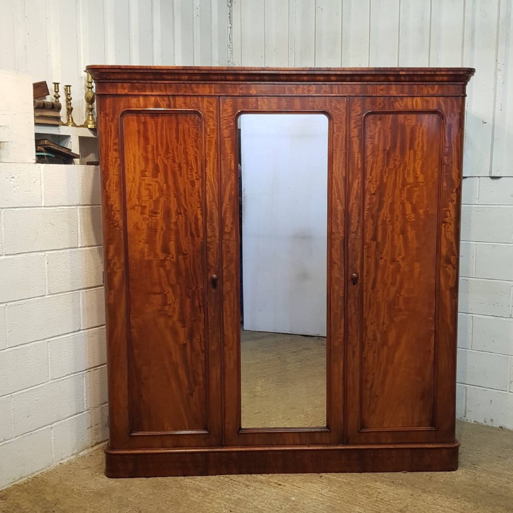 ANTIQUE VICTORISN MAHOGANY COMPACTUM WARDROBE C1880 View IV