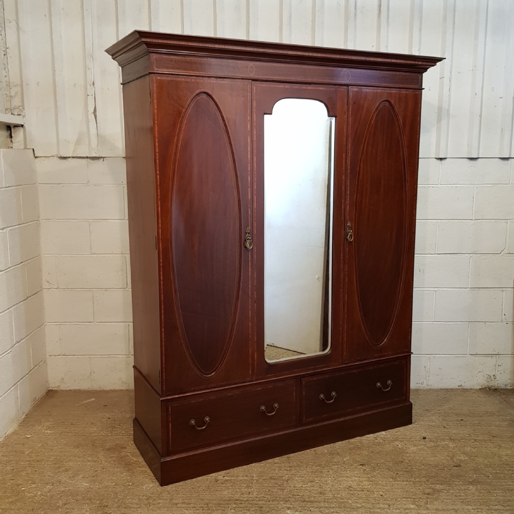 ANTIQUE EDWARDIAN MAHOGANY INLAID TRIPLE WARDROBE C1900 View VI