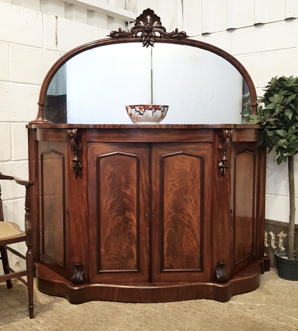 ANTIQUE VICTORIAN MAHOGANY SERPENTINE FRONT CHIFFONIER C1870 