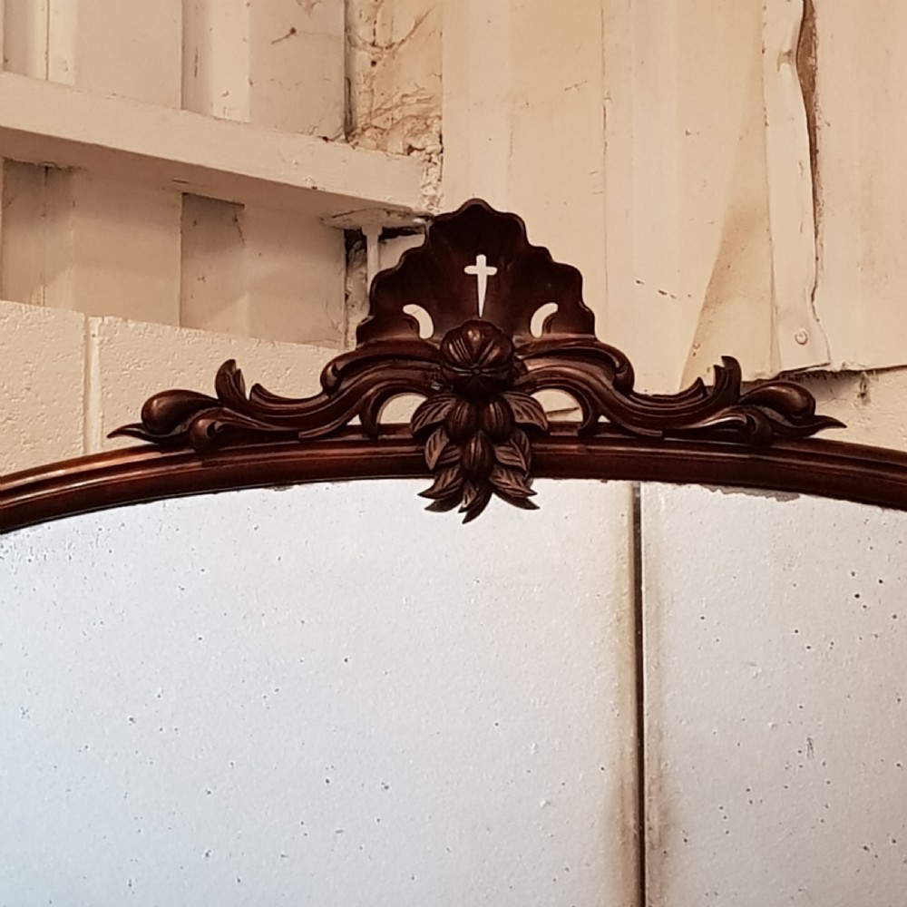 ANTIQUE VICTORIAN MAHOGANY SERPENTINE FRONT CHIFFONIER C1870  View VI