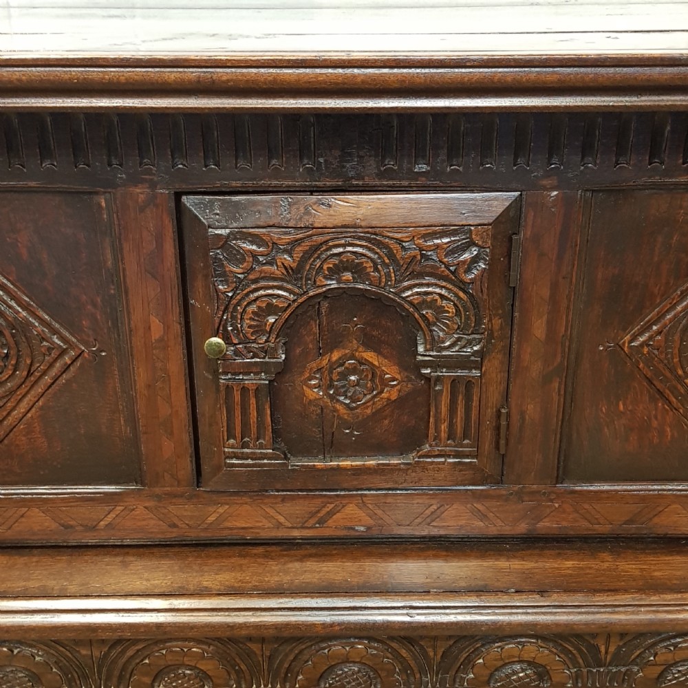 ANTIQUE 18th CENTURY CARVED COUNTRY OAK COURT CUPBOARD C1780 View IV