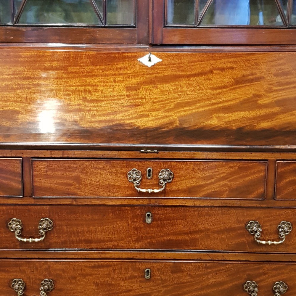 ANTIQUE REGENCY MAHOGANY ASTRAGAL GLAZED BUREAU BOOKCASE C1820 View III