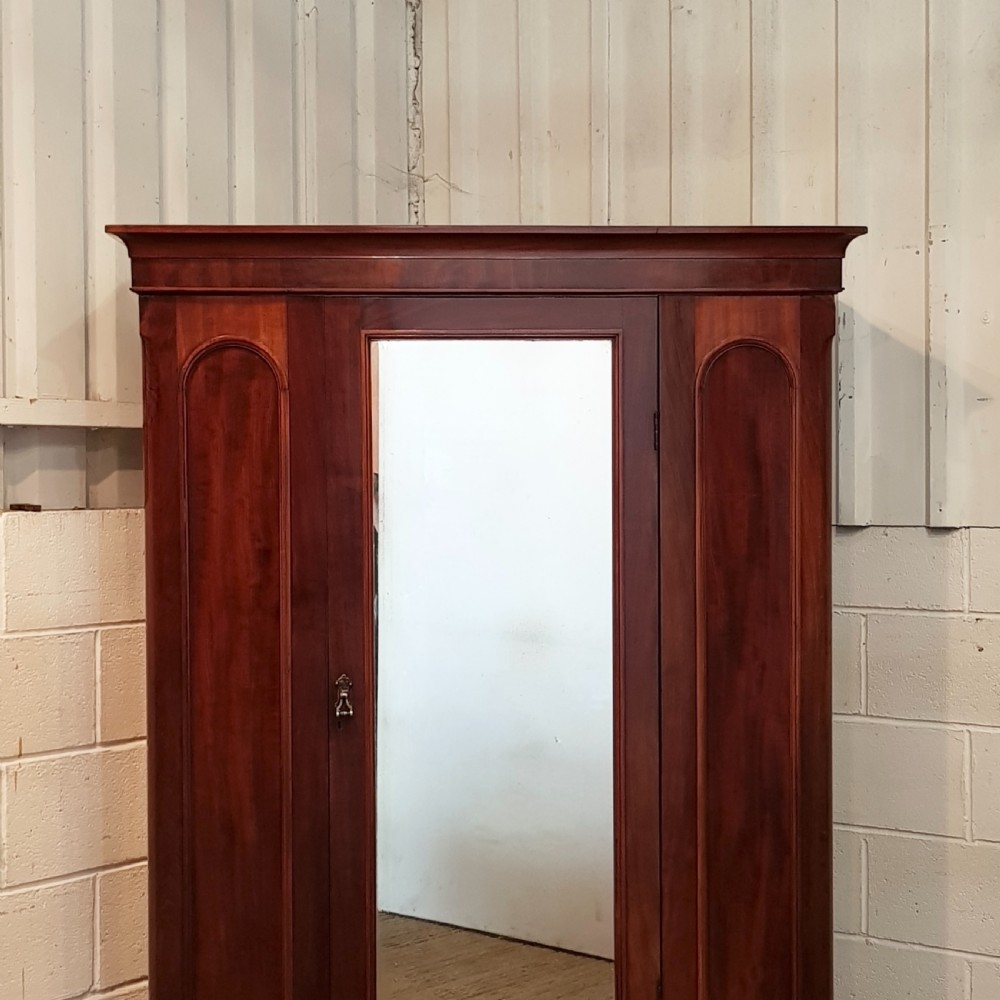 ANTIQUE VICTORIAN MAHOGANY WARDROBE C1880 View IV