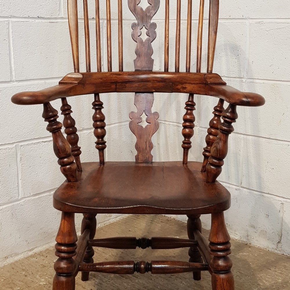 ANTIQUE 19TH CENTURY OAK AND ELM BROAD ARM WINDSOR CHAIR C1860 View IV