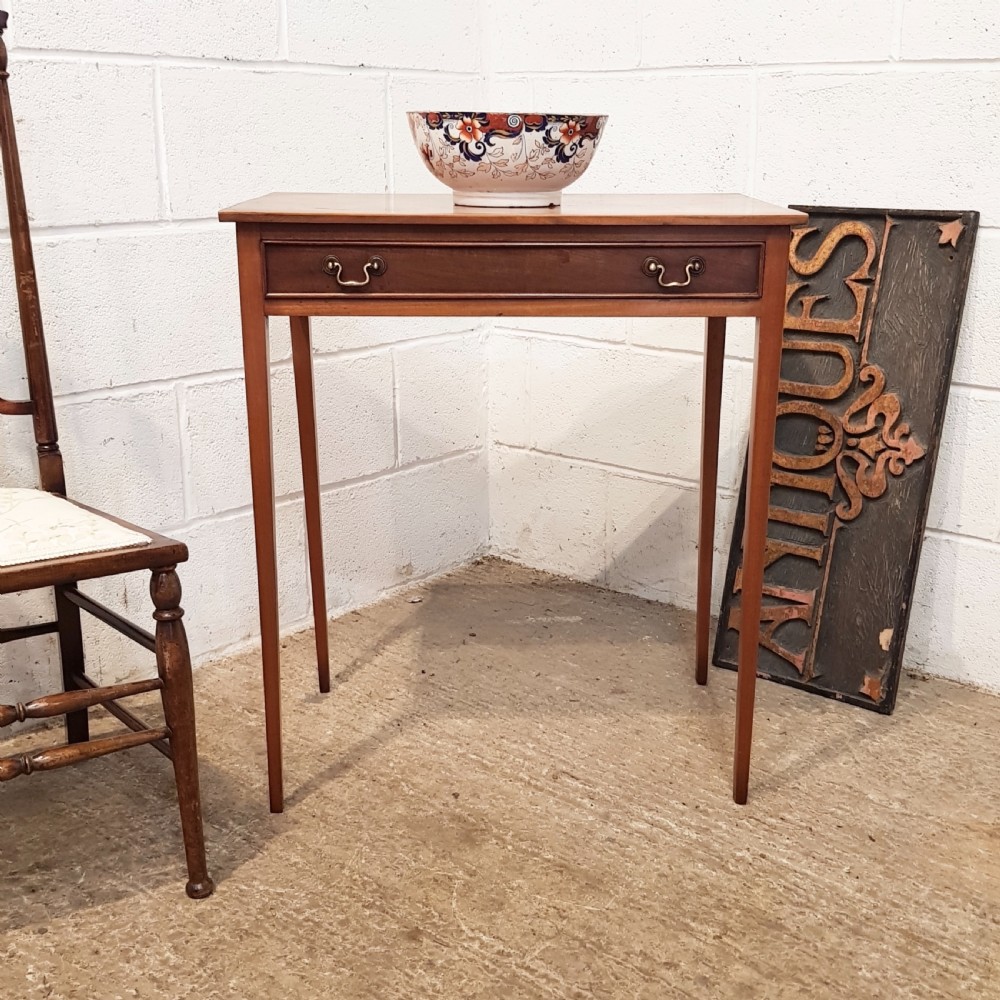ANTIQUE REGENCY MAHOGANY SIDE TABLE C1820
