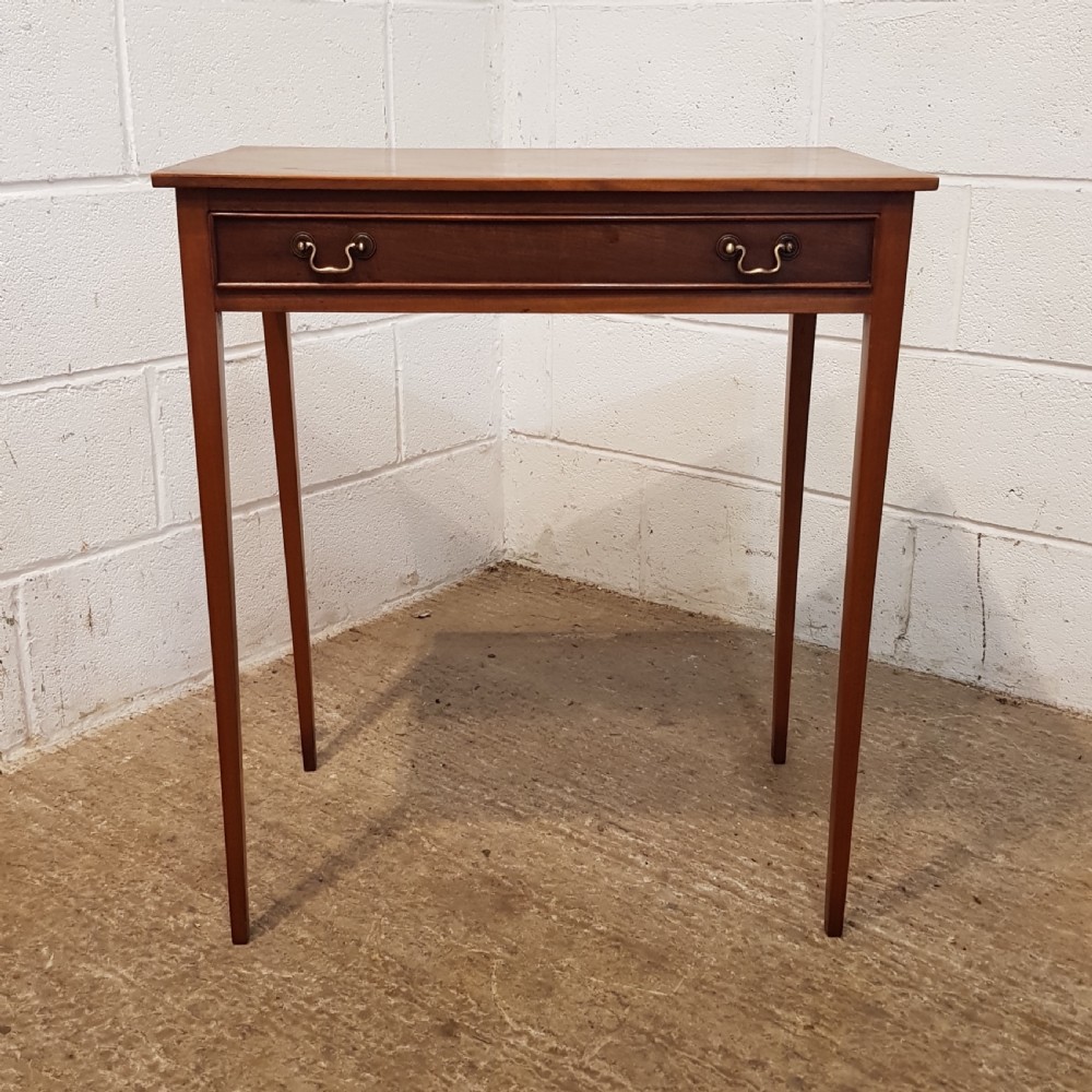 ANTIQUE REGENCY MAHOGANY SIDE TABLE C1820 View II