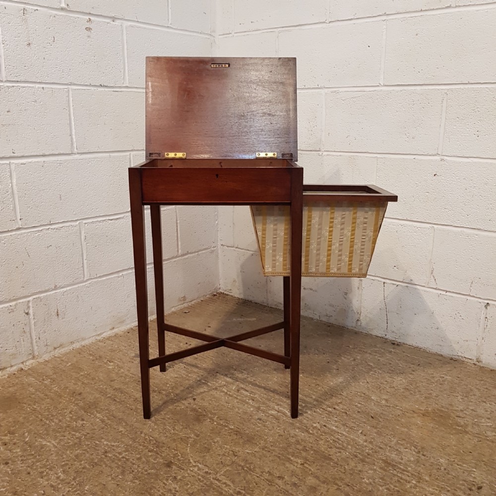 ANTIQUE SMALL REGENCY MAHOGANY WORK SEWING TABLE C1820 View IX