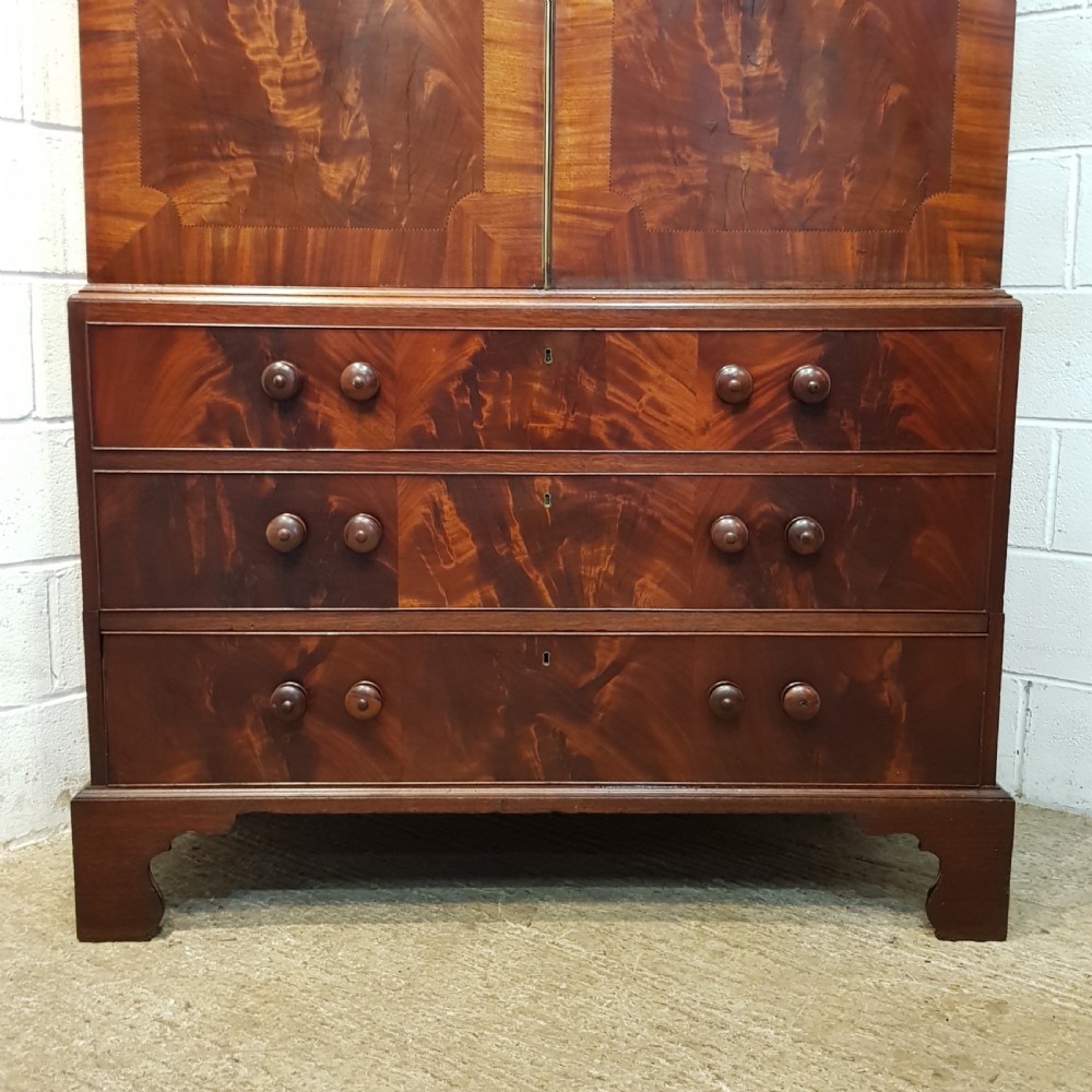 ANTIQUE 18TH CENTURY PERIOD MAHOGANY CLOTHES PRESS C1780 View V