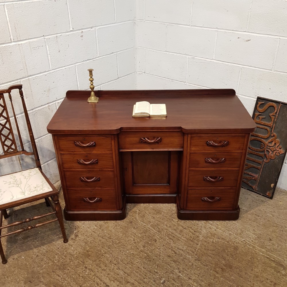 ANTIQUE VICTORIAN MAHOGANY DESK. C1880 View II