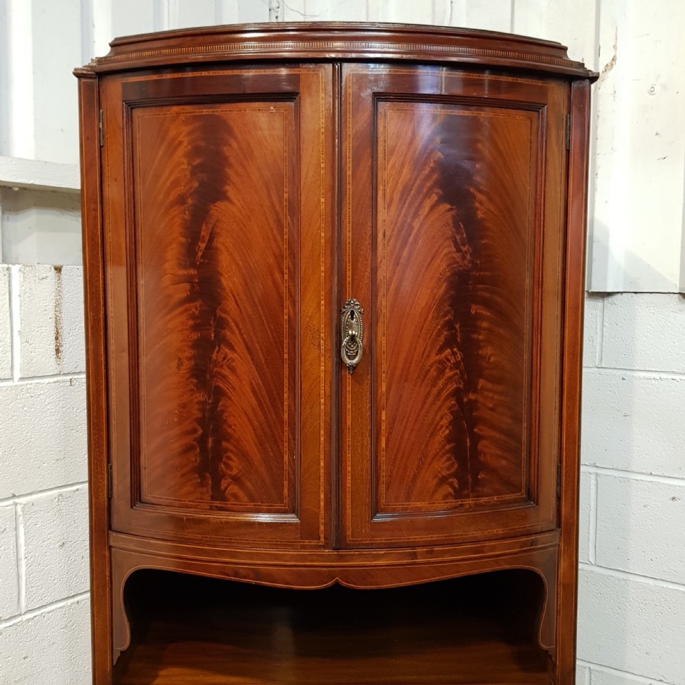 ANTIQUE LATE VICTORIAN BOW FRONT MAHOGANY TALL BOY C1890 View III