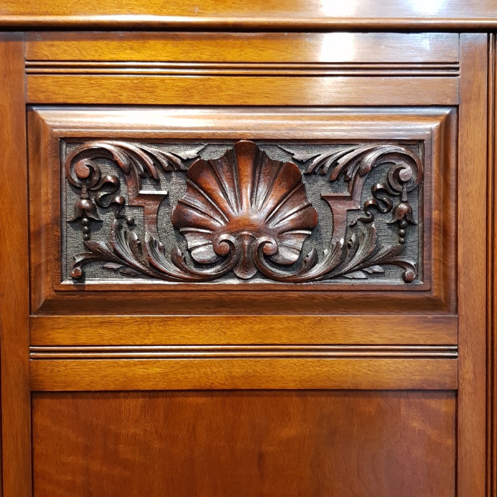 ANTIQUE LATE VICTORIAN MAHOGANY TRIPLE WARDROBE C1890 View IV