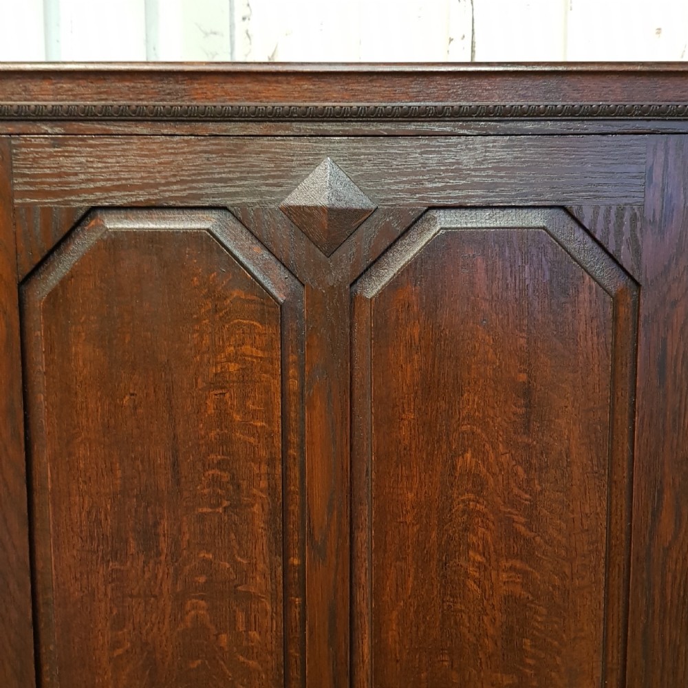 ANTIQUE OAK HALL WARDROBE C1920 View IV