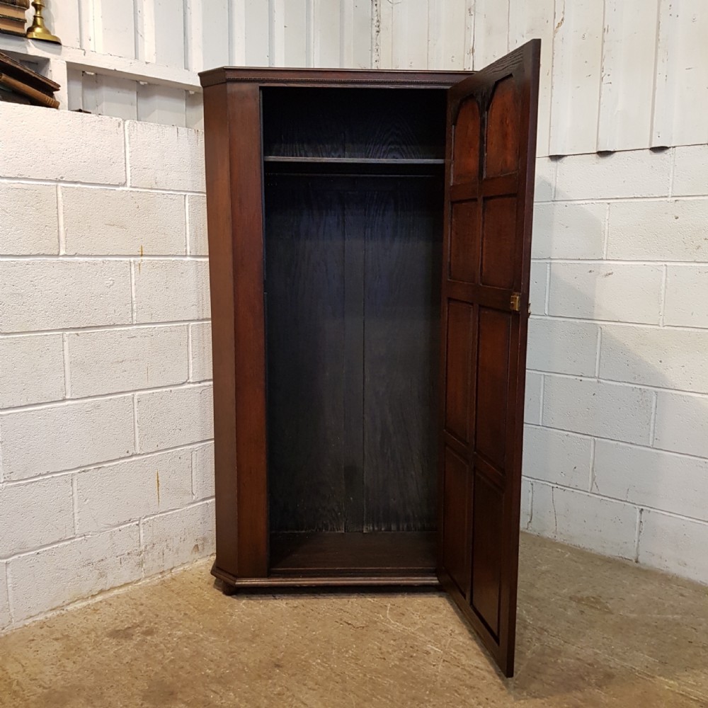 ANTIQUE OAK HALL WARDROBE C1920 View VII