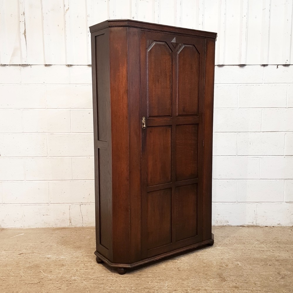 ANTIQUE OAK HALL WARDROBE C1920 View VIII