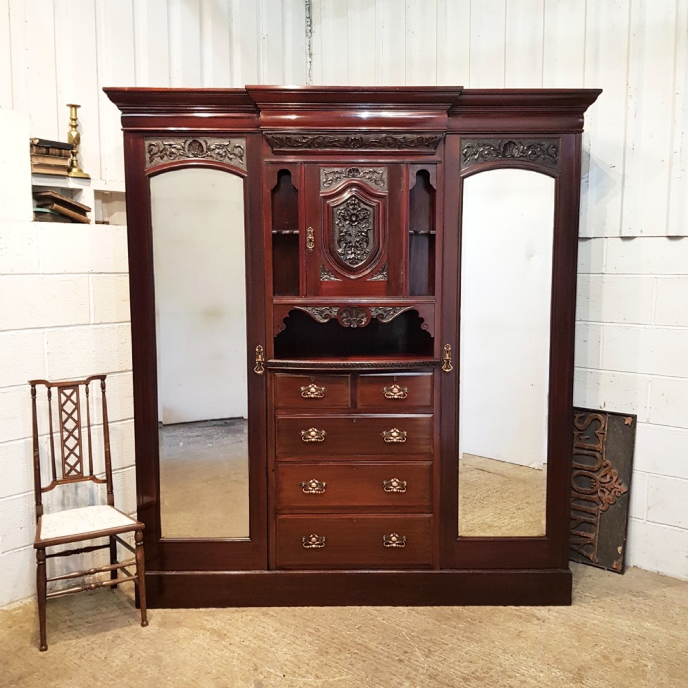 ANTIQUE LATE VICTORIAN CUBAN MAHOGANY TRIPLE  WARDROBE BY MAPLE & CO C1890