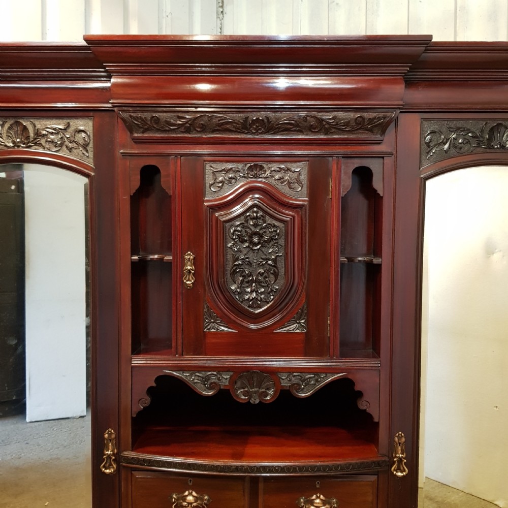 ANTIQUE LATE VICTORIAN CUBAN MAHOGANY TRIPLE  WARDROBE BY MAPLE & CO C1890 View IV