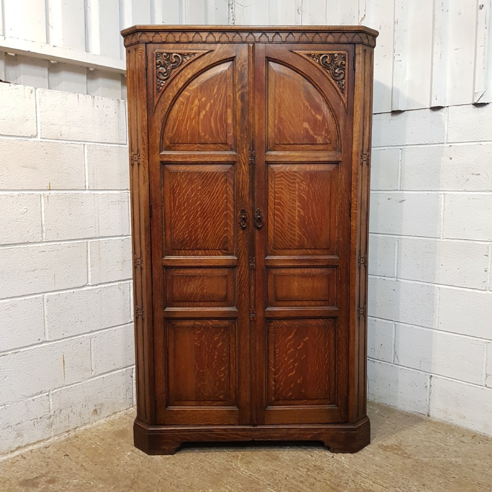 ANTIQUE SMALL CARVED OAK DOUBLE WARDROBE C1920 View V