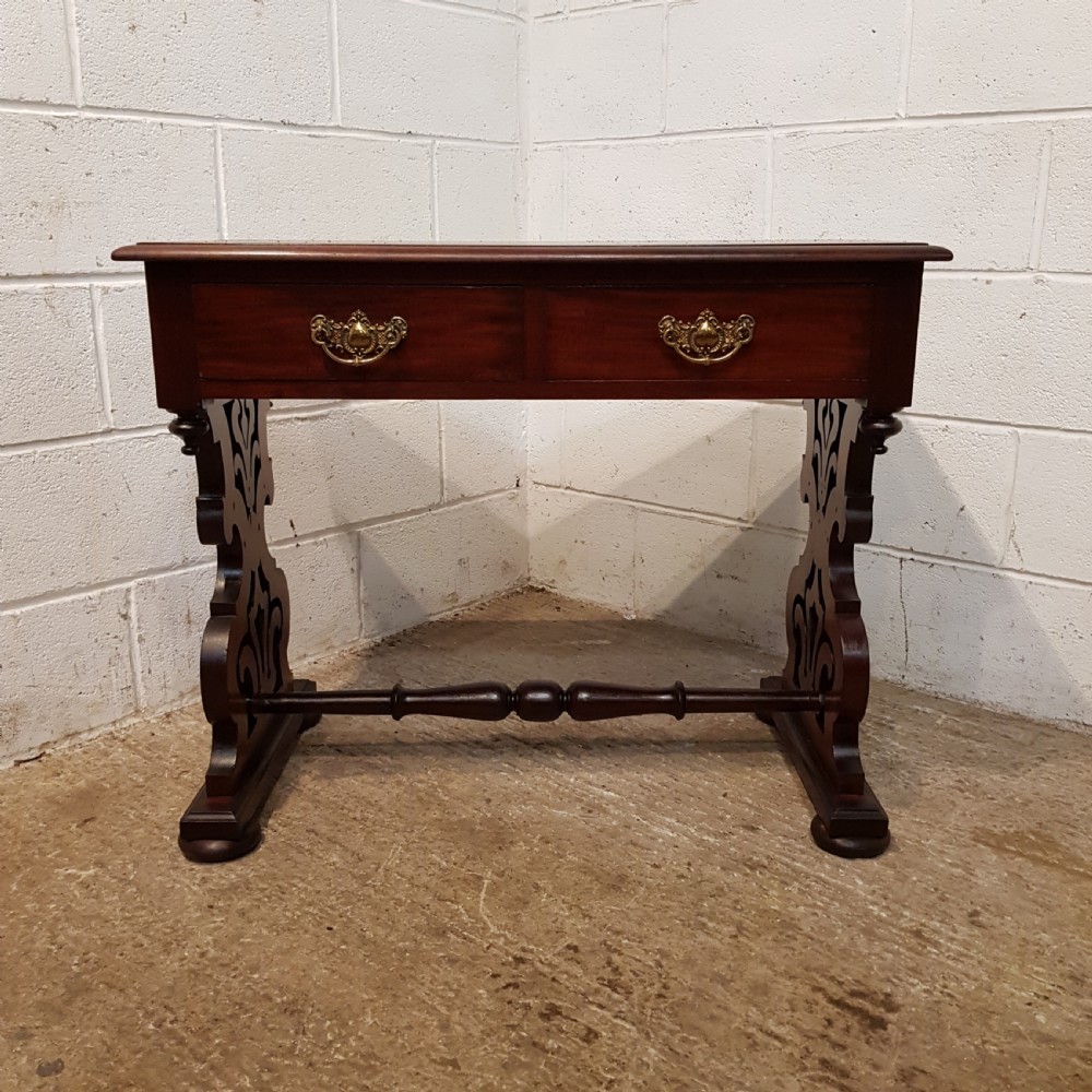 ANTIQUE VICTORIAN MAHOGANY SIDE TABLE C1880 View III