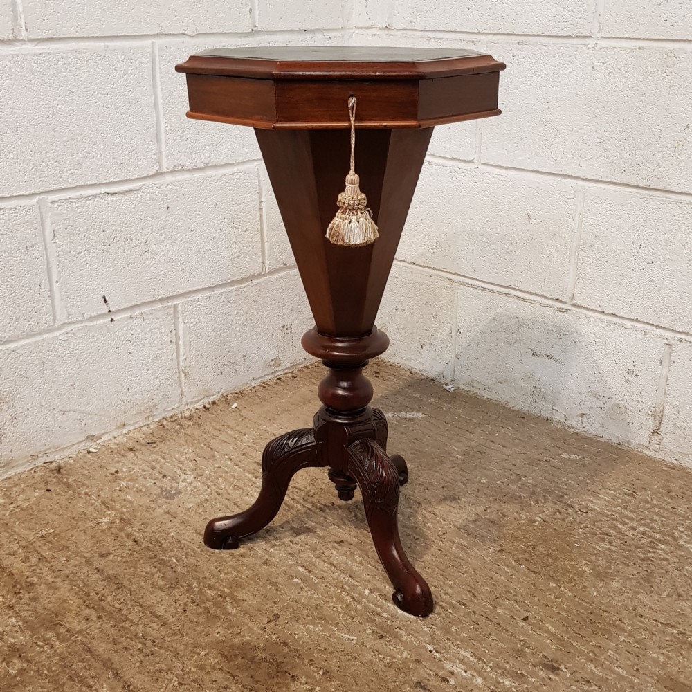 ANTIQUE VICTORIAN MAHOGANY TRUMPET WORKBOX C1880 View IV