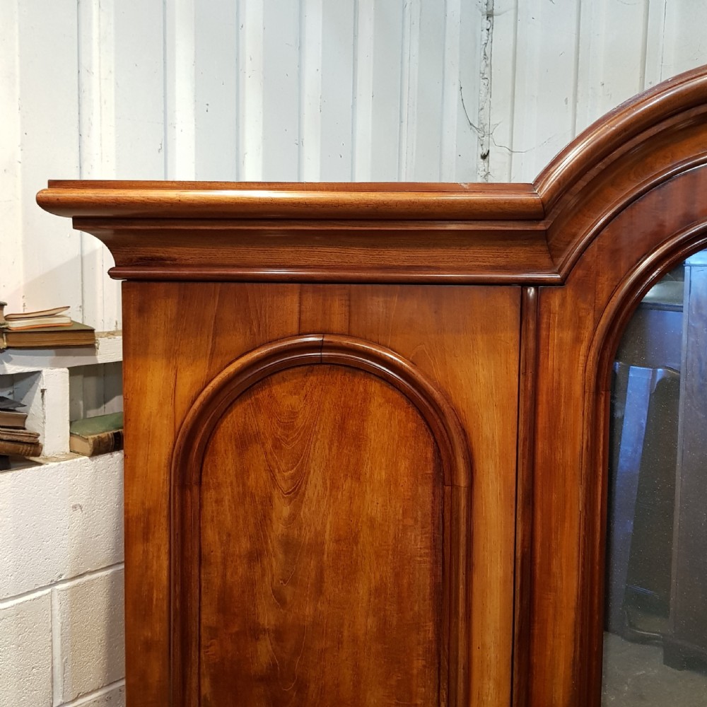 ANTIQUE VICTORIAN MAHOGANY TRIPLE WARDROBE C1870 View V