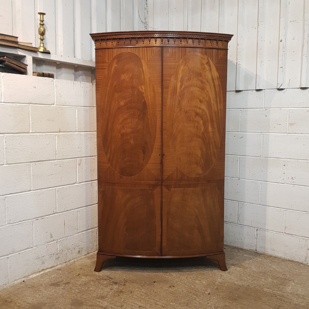 ANTIQUE EDWARDIAN REGENCY MAHOGANY BOW FRONT DOUBLE WARDROBE C1900 View V