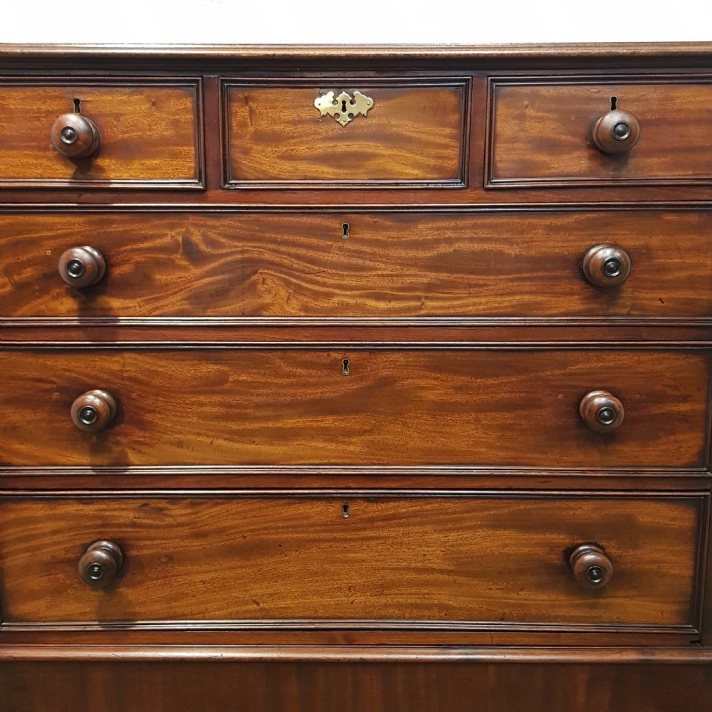 ANTIQUE GEORGIAN REGENCY MAHOGANY CHEST OF DRAWERS C1820 View V